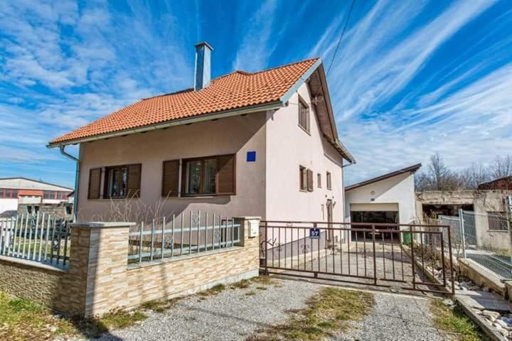 Apartman Sunny Lika Gospić 外观 照片